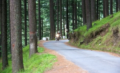 Getting used to the motorcycles in Manali