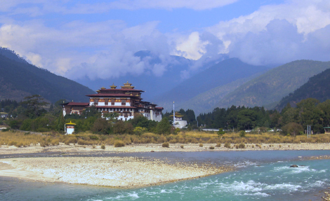 Thimphu to Punakha via Dochula