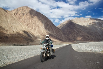 Customised motorcycle tours to the Himalayas